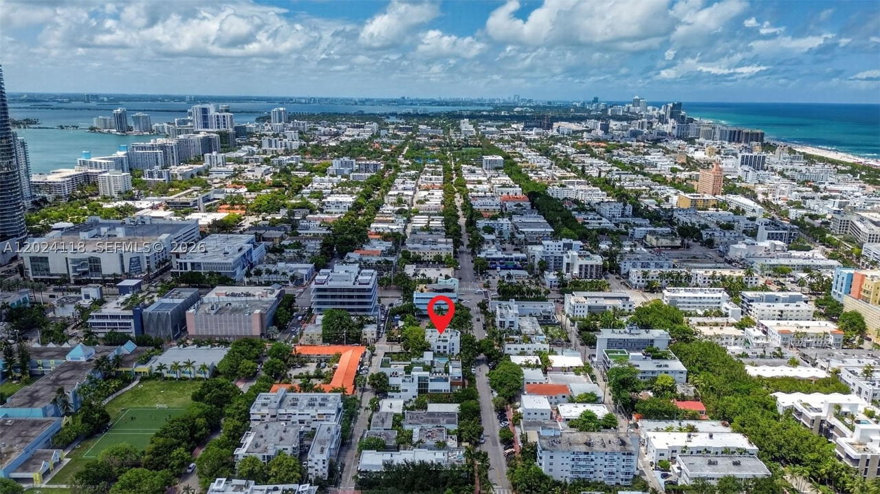 Real estate property located at 900 4th St #6, Miami-dade, The Manhattan Condo, Miami Beach, FL