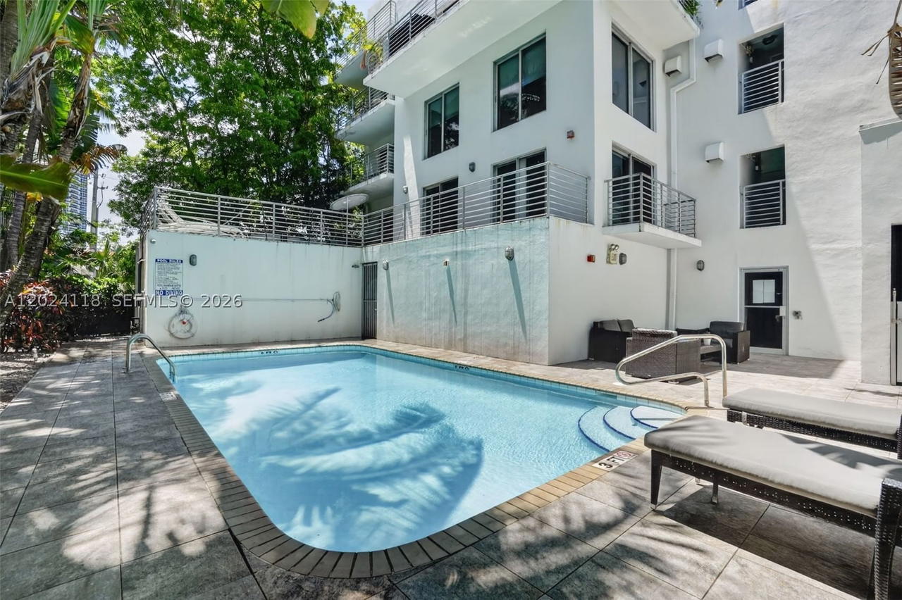 Real estate property located at 900 4th St #6, Miami-dade, The Manhattan Condo, Miami Beach, FL