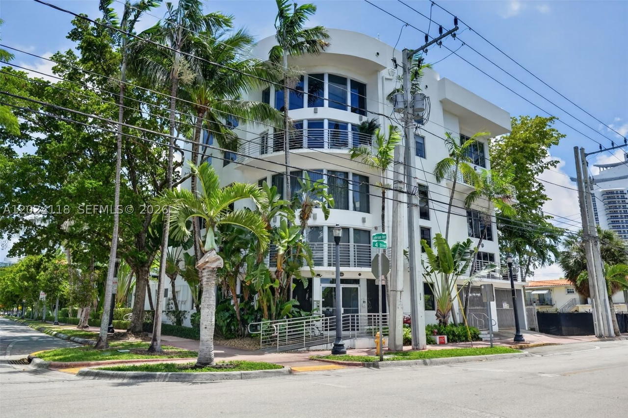 Real estate property located at 900 4th St #6, Miami-dade, The Manhattan Condo, Miami Beach, FL