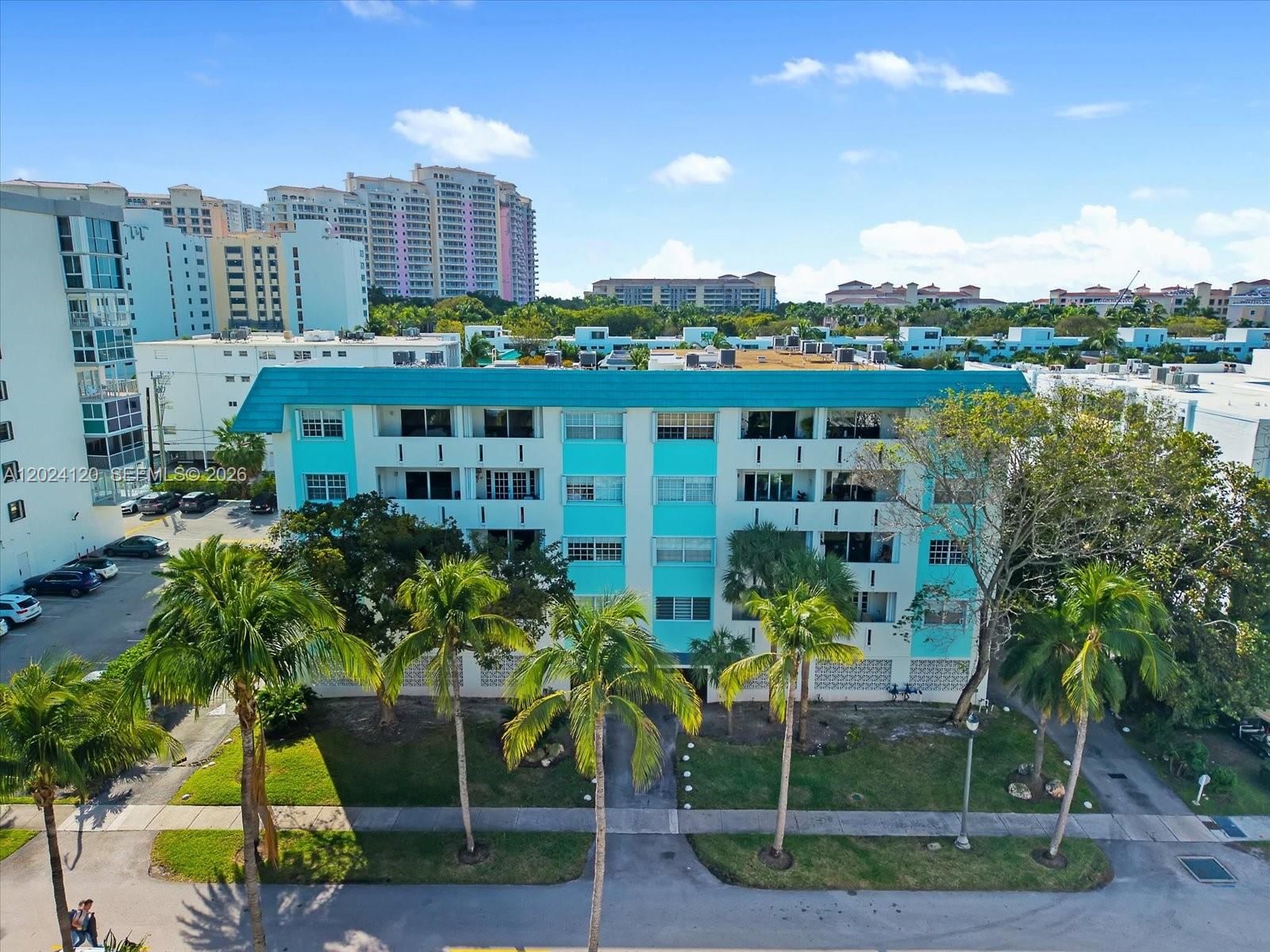 Real estate property located at 300 Galen Dr #306, Miami-dade, Blue Pelican Condo, Key Biscayne, FL