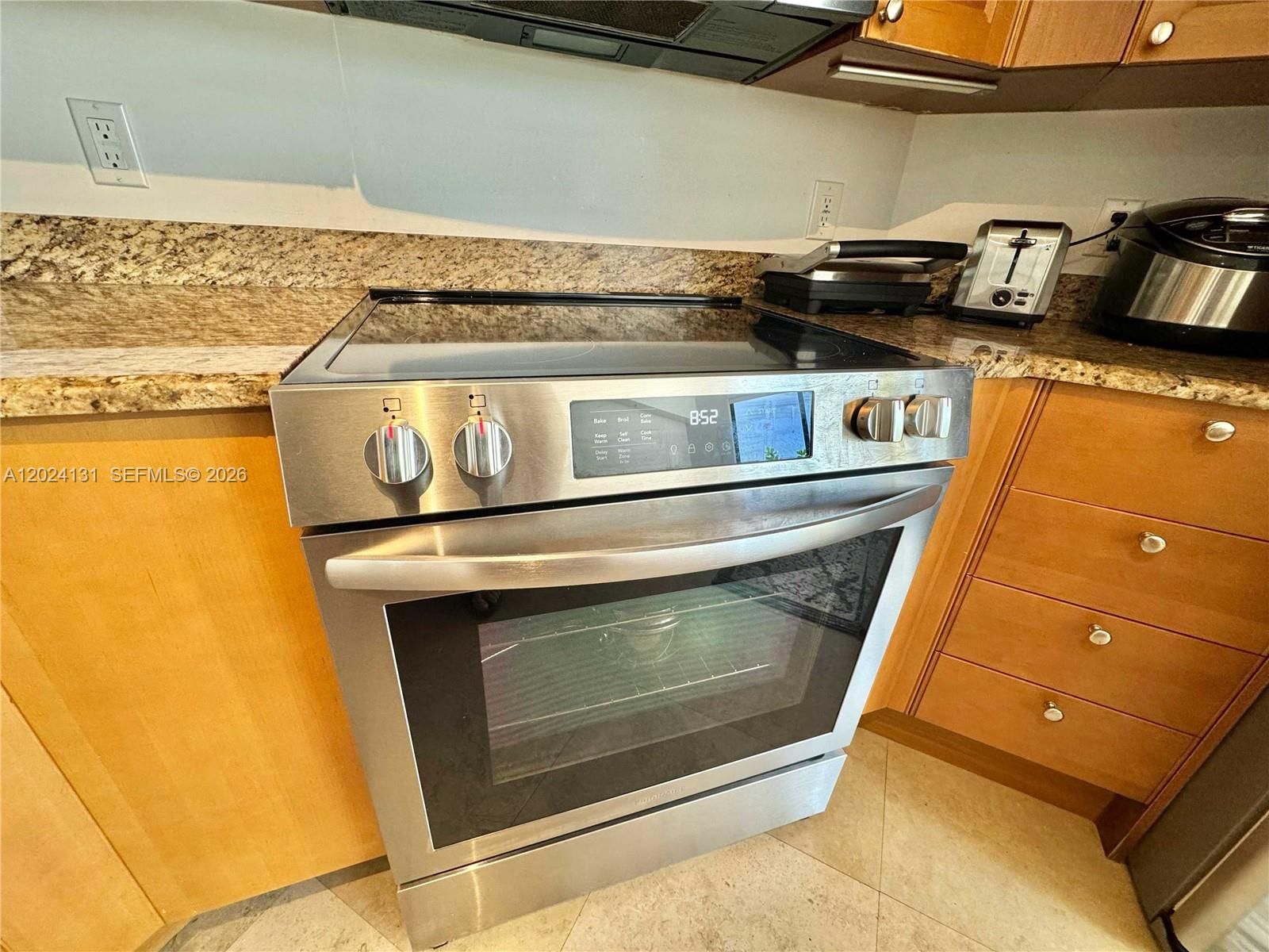 Real estate property located at 55 Merrick Way #831, Miami-dade, 55 Merrick Condo, Coral Gables, FL