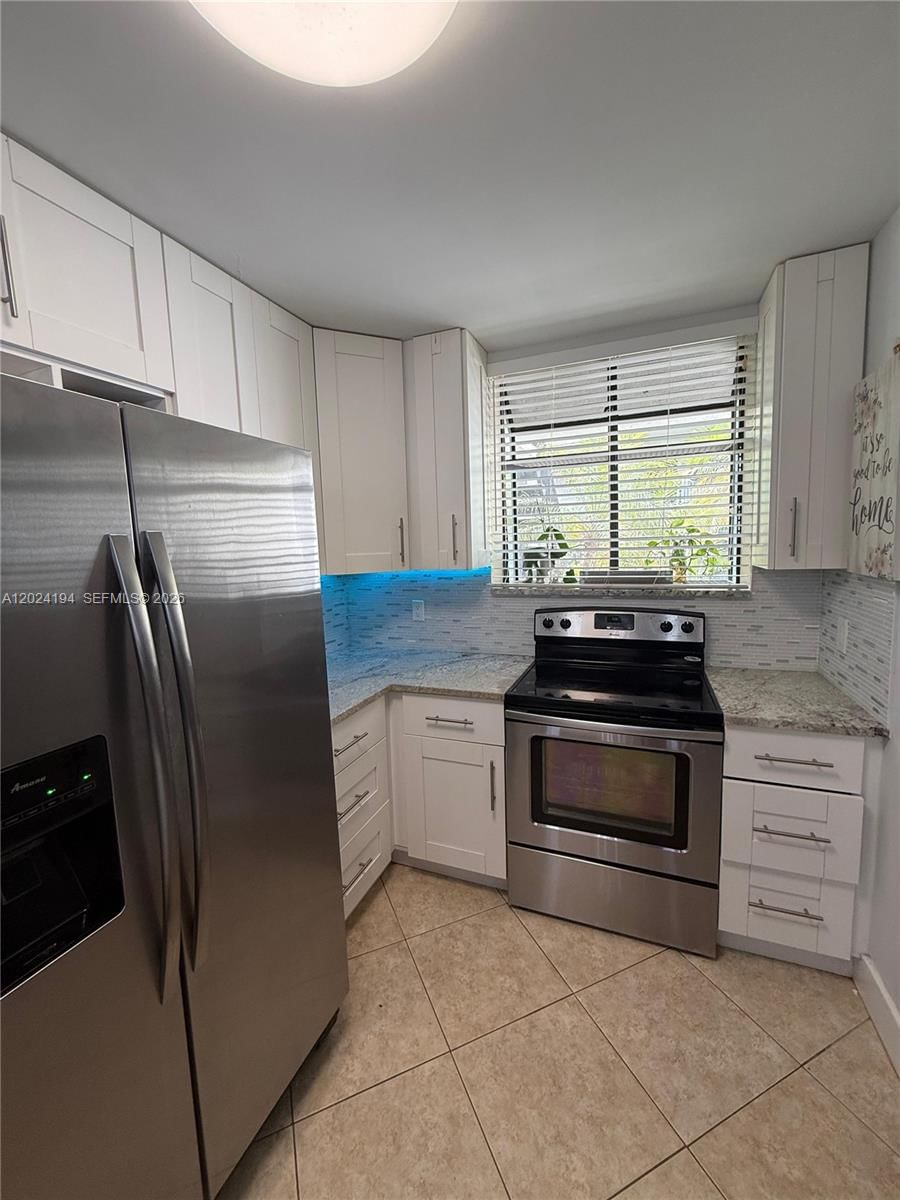 Real estate property located at 1244 Military Trl #711, Broward, Villas At Meadow Lakes Co, Deerfield Beach, FL