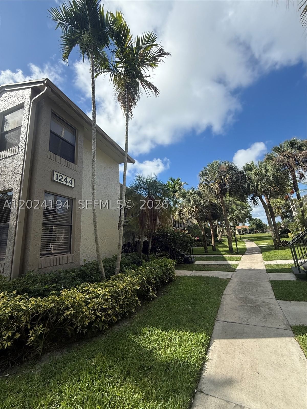 Real estate property located at 1244 Military Trl #711, Broward, Villas At Meadow Lakes Co, Deerfield Beach, FL
