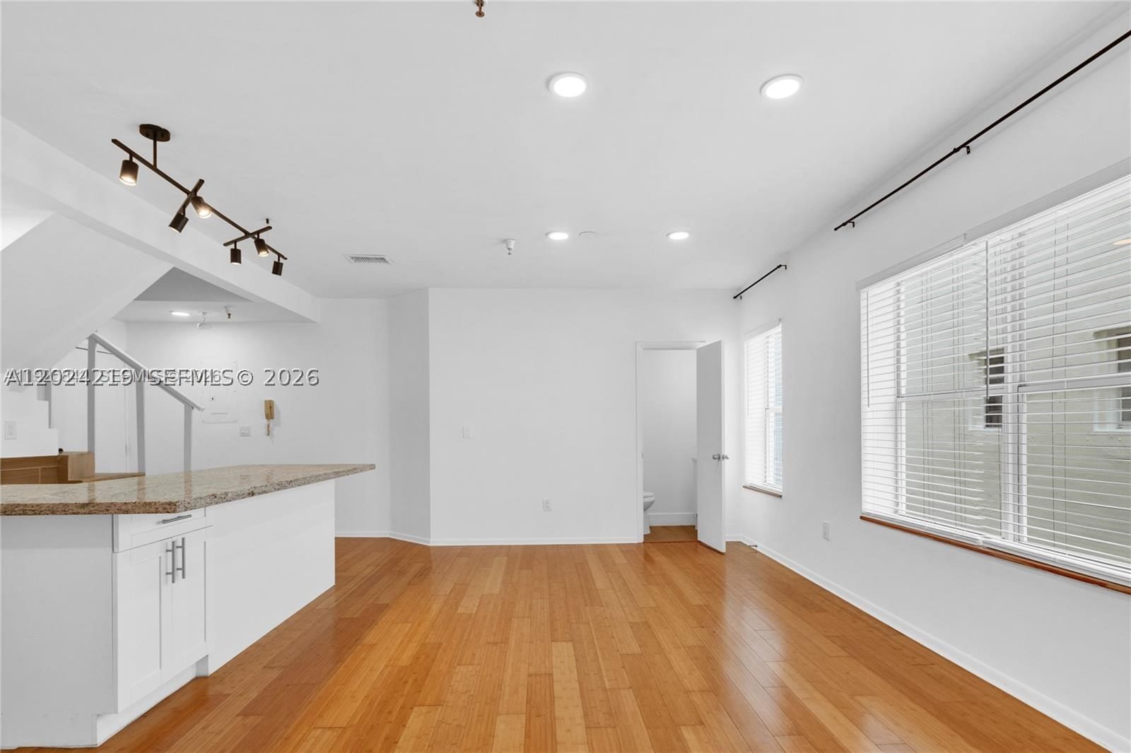 Real estate property located at 1350 Pennsylvania Ave #207, Miami-dade, Bristol Condo, Miami Beach, FL