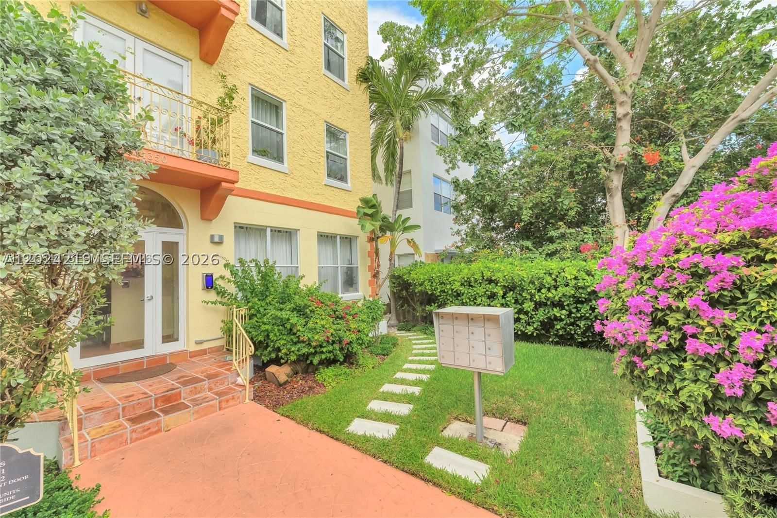 Real estate property located at 1350 Pennsylvania Ave #207, Miami-dade, Bristol Condo, Miami Beach, FL