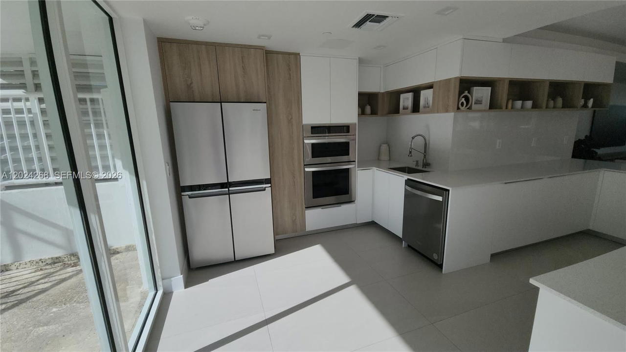 Real estate property located at 5900 Collins Ave #404, Miami-dade, The Grandview Condo, Miami Beach, FL