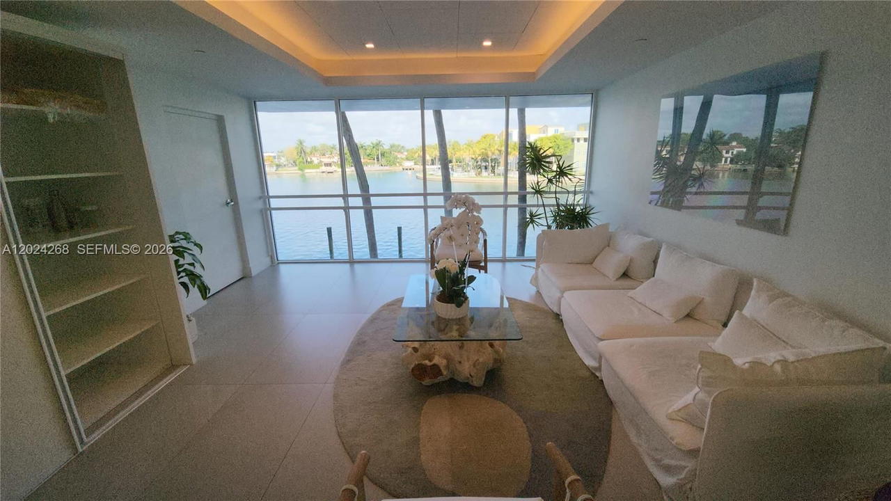 Real estate property located at 5900 Collins Ave #404, Miami-dade, The Grandview Condo, Miami Beach, FL