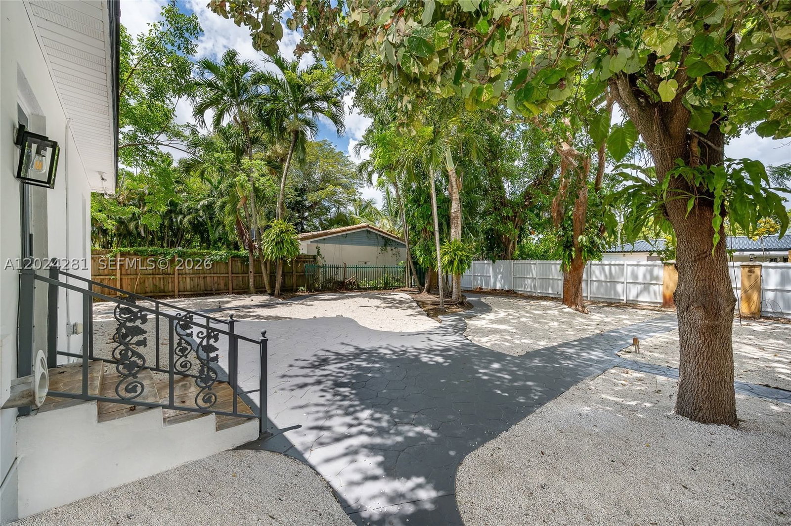 Real estate property located at 264 Navajo St, Miami-dade, Golf Course Addn Hia, Miami Springs, FL