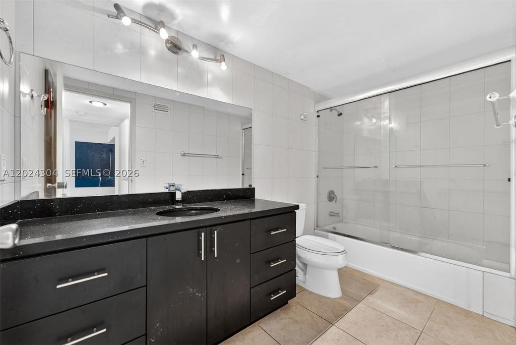 Real estate property located at 900 Bay Dr #606, Miami-dade, King Cole Condo, Miami Beach, FL