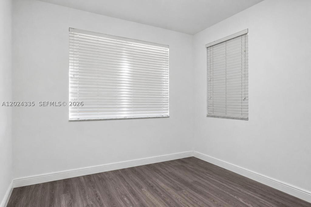 Real estate property located at 8121 108th Pl, Miami-dade, Islands At Doral 1st Addn, Doral, FL