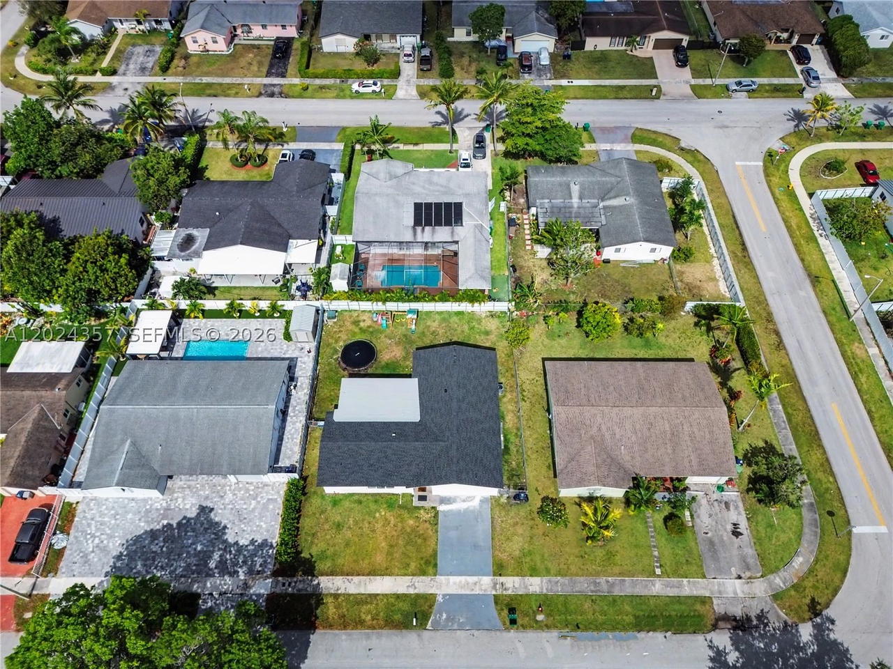 Real estate property located at 16912 107th Pl, Miami-dade, Southland Pines, Miami, FL