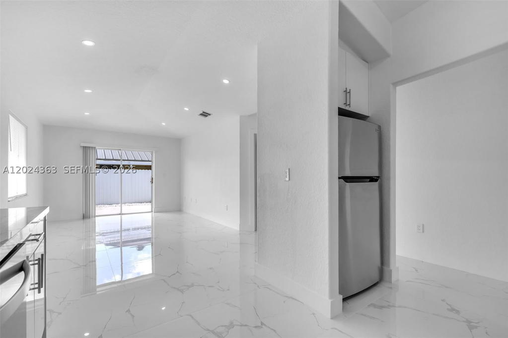 Real estate property located at 9703 127th St, Miami-dade, Golden Eagle Estates Sec, Hialeah Gardens, FL