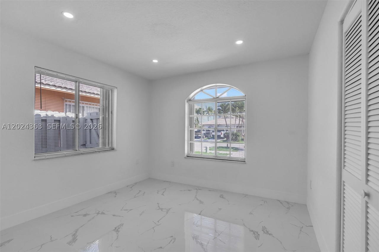 Real estate property located at 9703 127th St, Miami-dade, Golden Eagle Estates Sec, Hialeah Gardens, FL