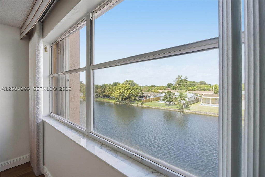 Real estate property located at 2521 104th Ave #302, Broward, Sunrise Lakes 211 Condo, Sunrise, FL