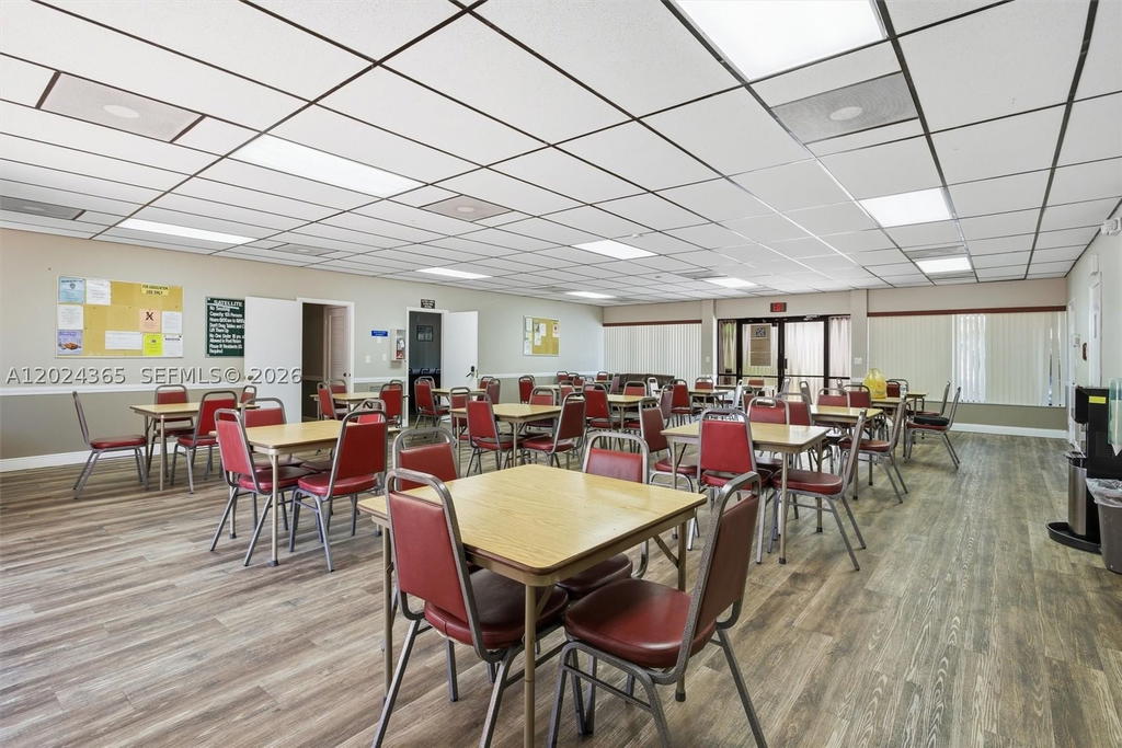 Real estate property located at 2521 104th Ave #302, Broward, Sunrise Lakes 211 Condo, Sunrise, FL