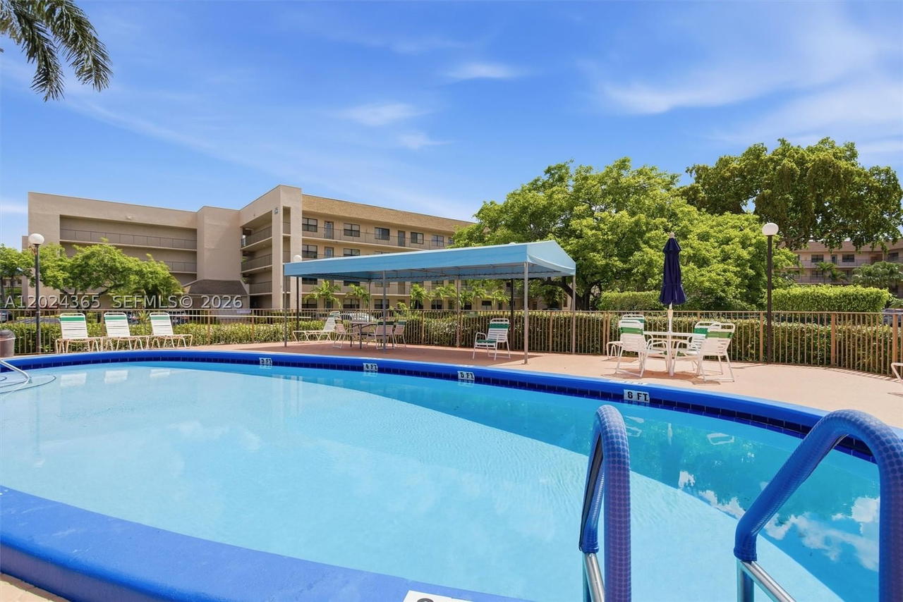 Real estate property located at 2521 104th Ave #302, Broward, Sunrise Lakes 211 Condo, Sunrise, FL