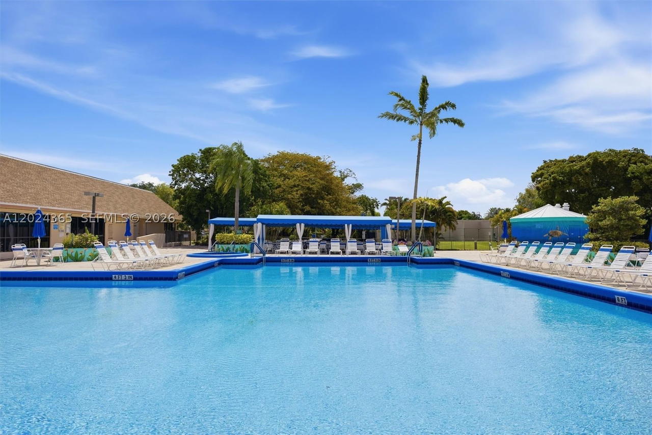 Real estate property located at 2521 104th Ave #302, Broward, Sunrise Lakes 211 Condo, Sunrise, FL