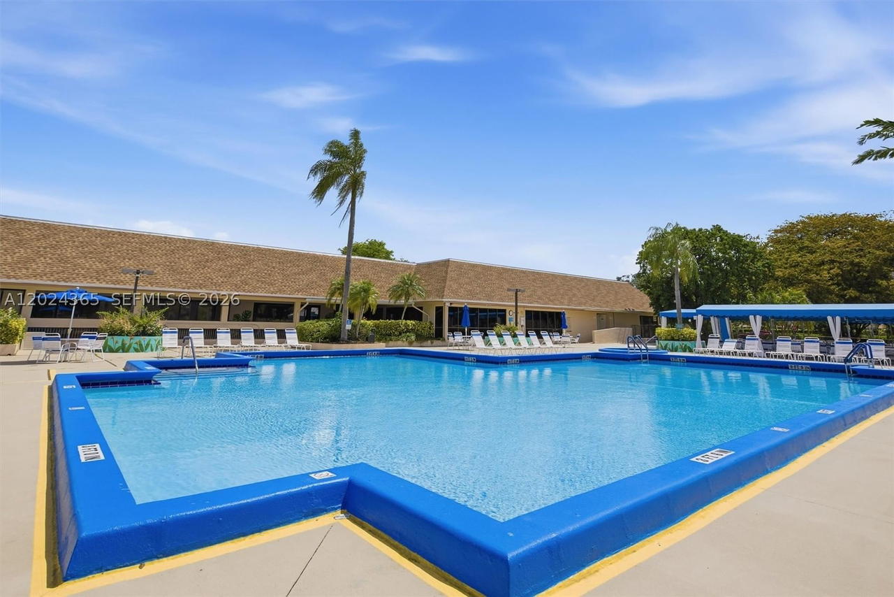 Real estate property located at 2521 104th Ave #302, Broward, Sunrise Lakes 211 Condo, Sunrise, FL