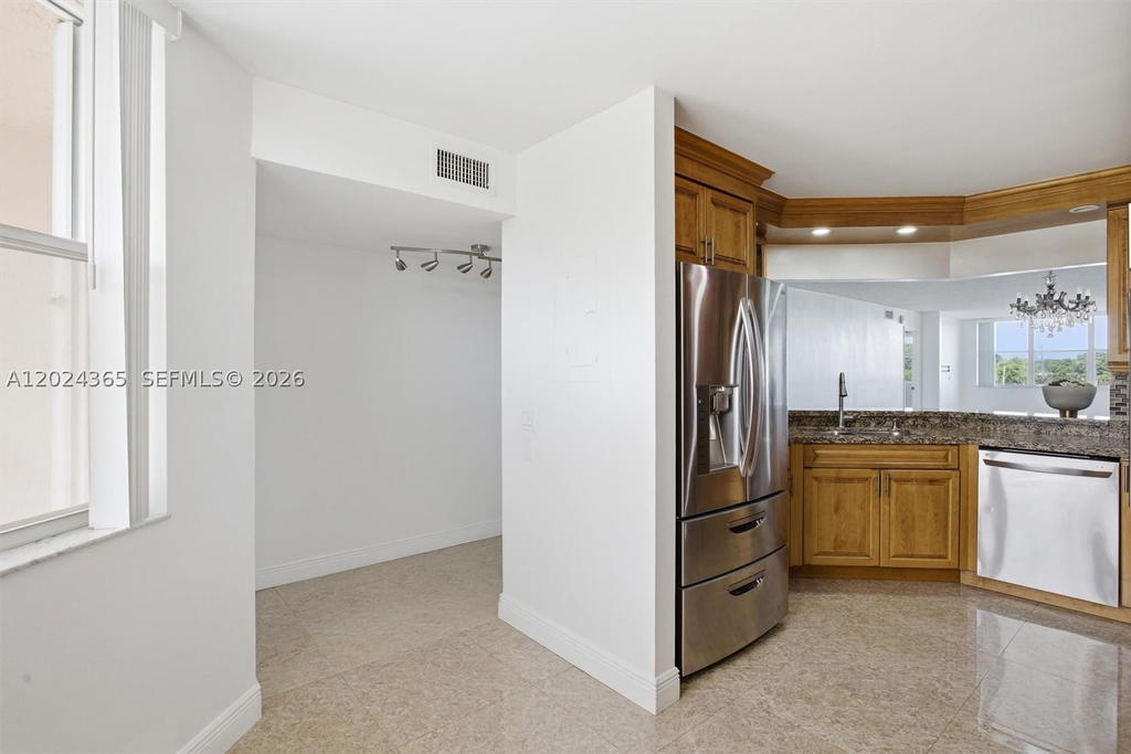Real estate property located at 2521 104th Ave #302, Broward, Sunrise Lakes 211 Condo, Sunrise, FL
