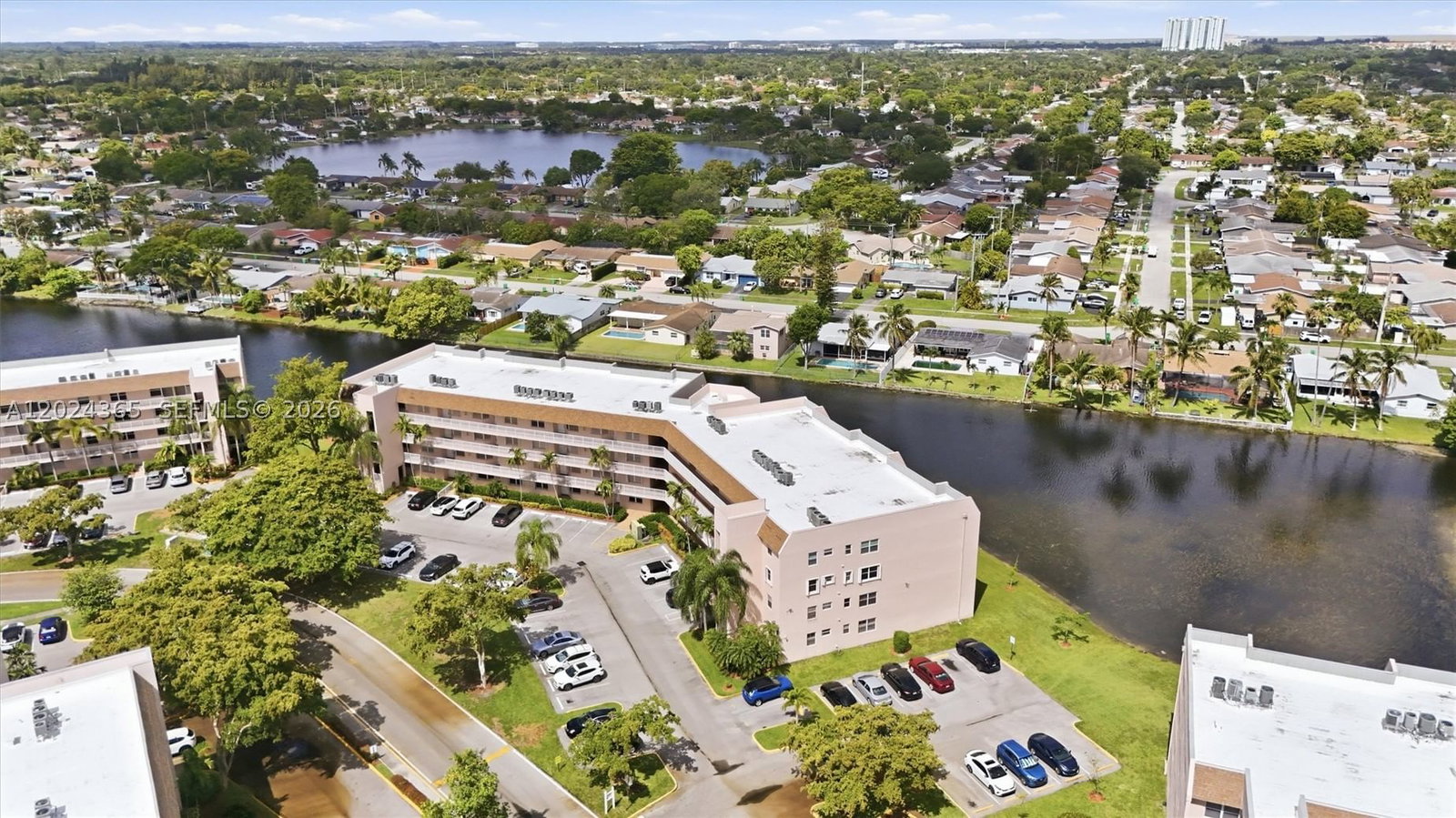 Real estate property located at 2521 104th Ave #302, Broward, Sunrise Lakes 211 Condo, Sunrise, FL