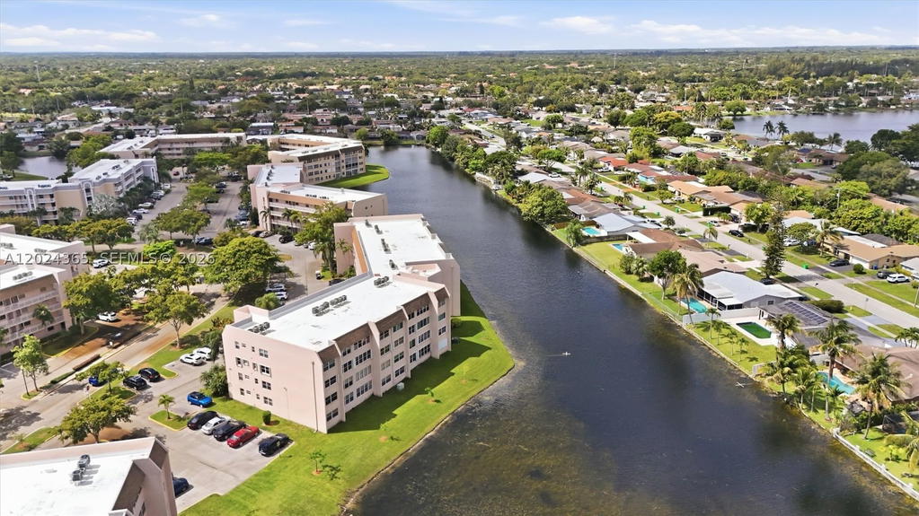 Real estate property located at 2521 104th Ave #302, Broward, Sunrise Lakes 211 Condo, Sunrise, FL