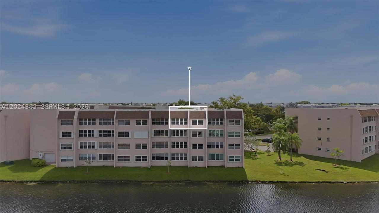 Real estate property located at 2521 104th Ave #302, Broward, Sunrise Lakes 211 Condo, Sunrise, FL