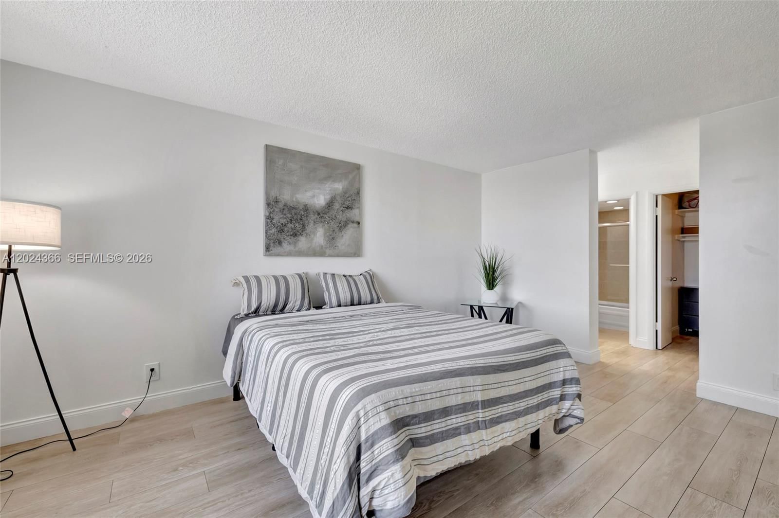 Real estate property located at 3015 Ocean Blvd #6A, Broward, Berkley South Condo, Fort Lauderdale, FL