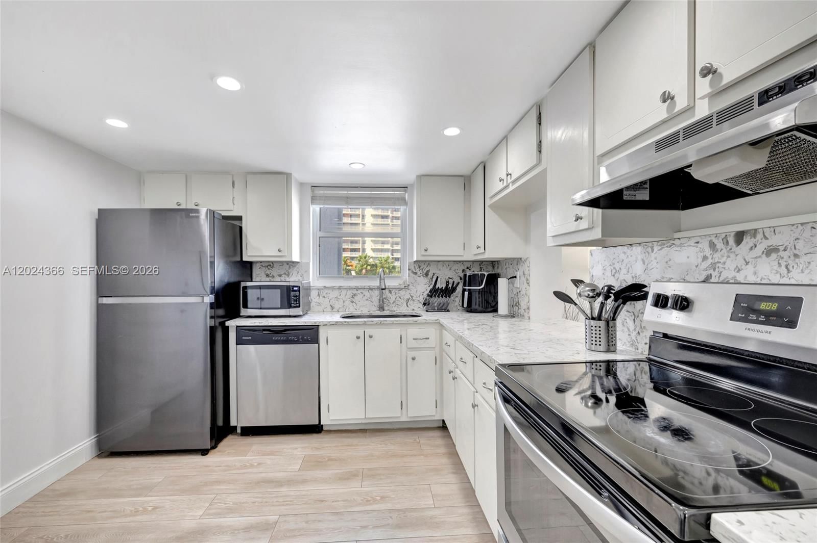Real estate property located at 3015 Ocean Blvd #6A, Broward, Berkley South Condo, Fort Lauderdale, FL