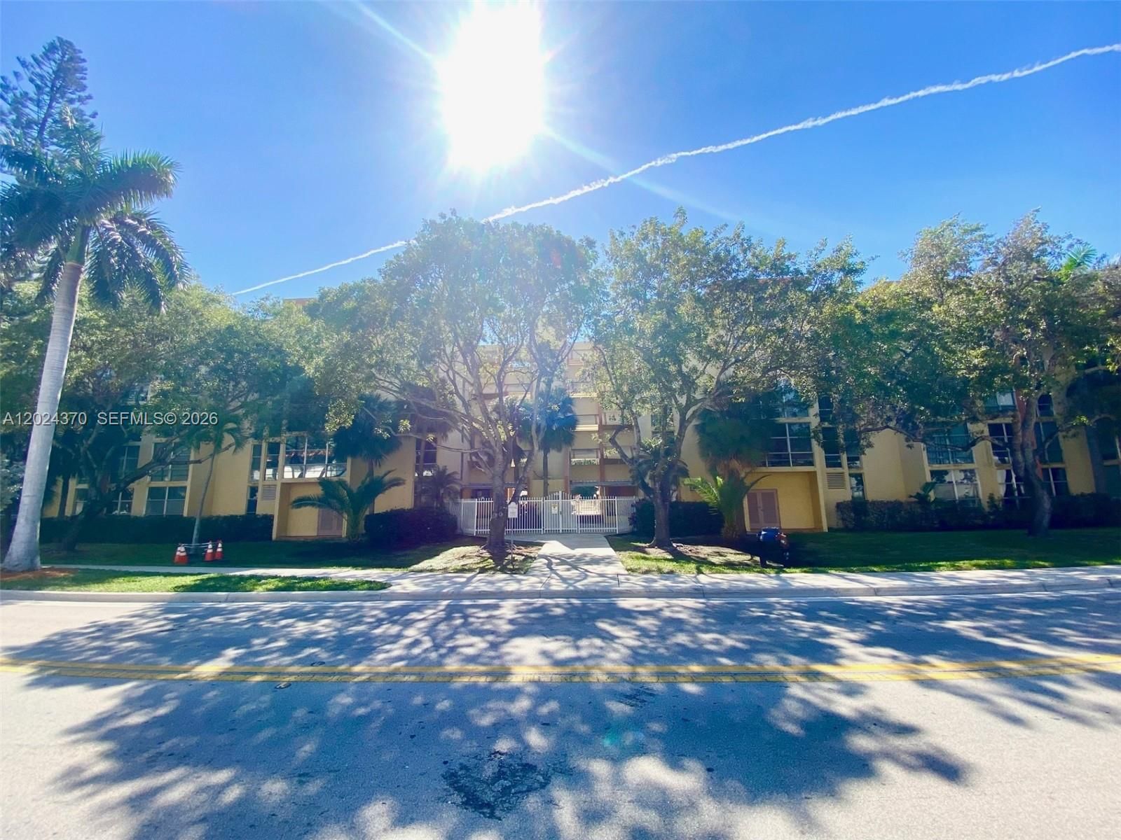 Real estate property located at 210 172nd St #226, Miami-dade, Avila South Condo, Sunny Isles Beach, FL
