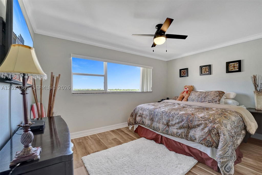 Real estate property located at 300 Oregon St #503, Broward, Mainsail Condominium, Hollywood, FL