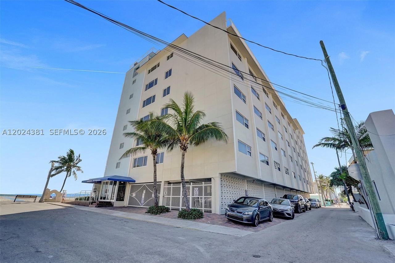 Real estate property located at 300 Oregon St #503, Broward, Mainsail Condominium, Hollywood, FL