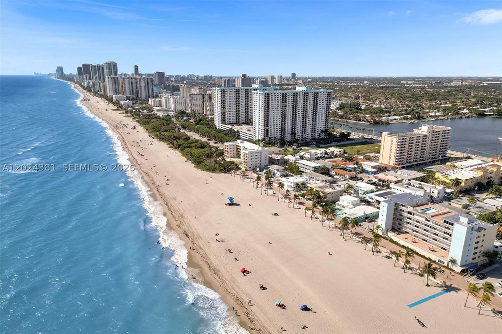 Real estate property located at 300 Oregon St #503, Broward, Mainsail Condominium, Hollywood, FL
