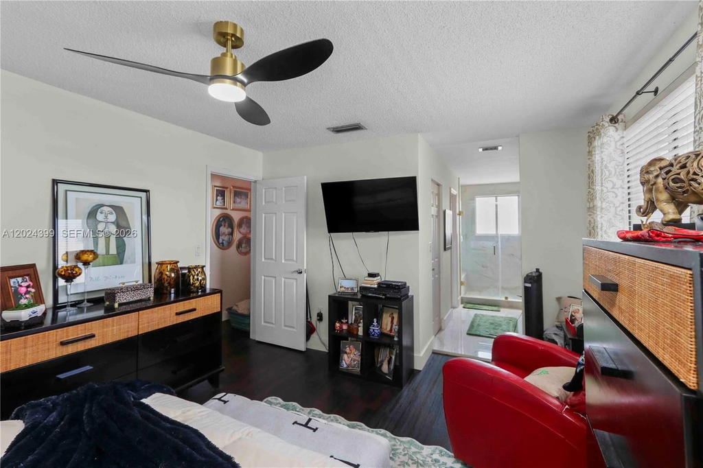 Real estate property located at 14454 138th Ct, Miami-dade, Weitzer Country Homes, Miami, FL
