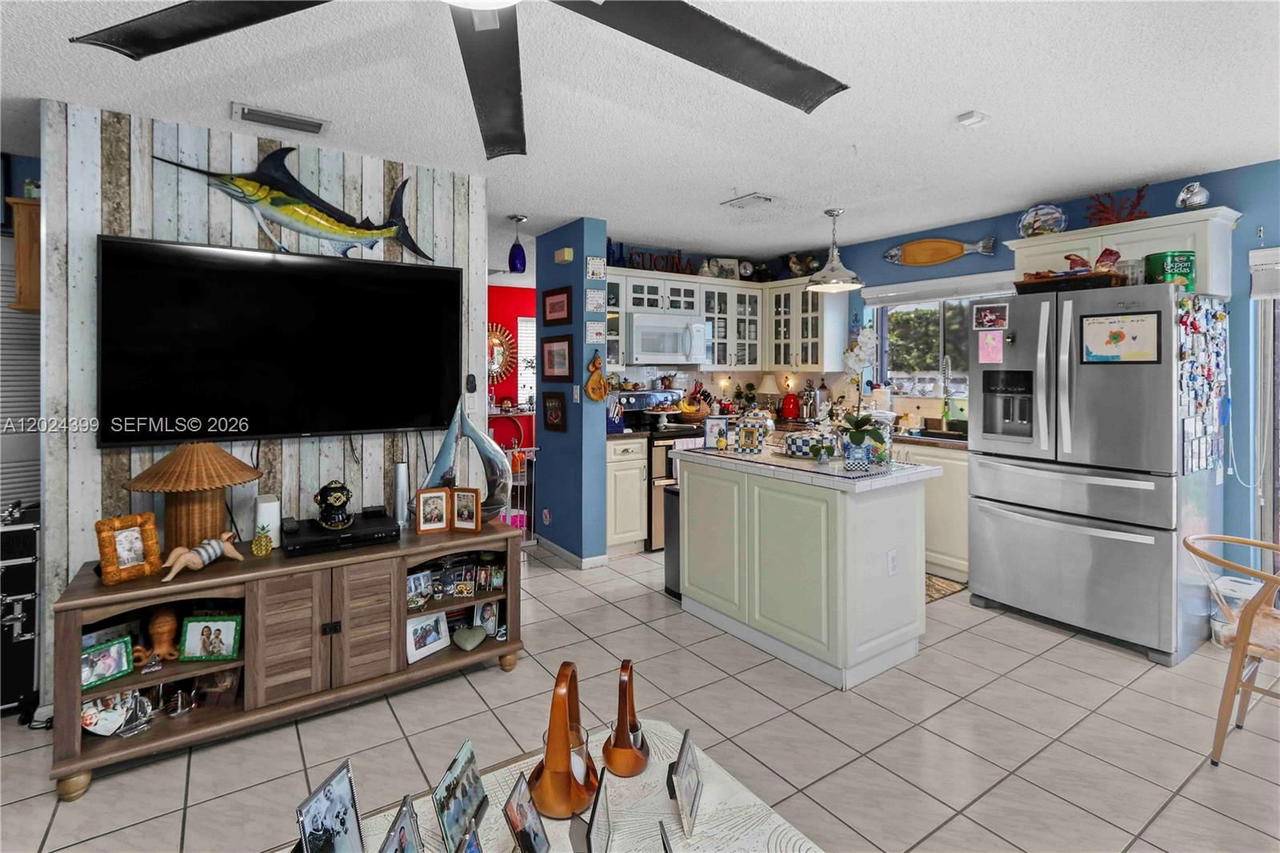 Real estate property located at 14454 138th Ct, Miami-dade, Weitzer Country Homes, Miami, FL