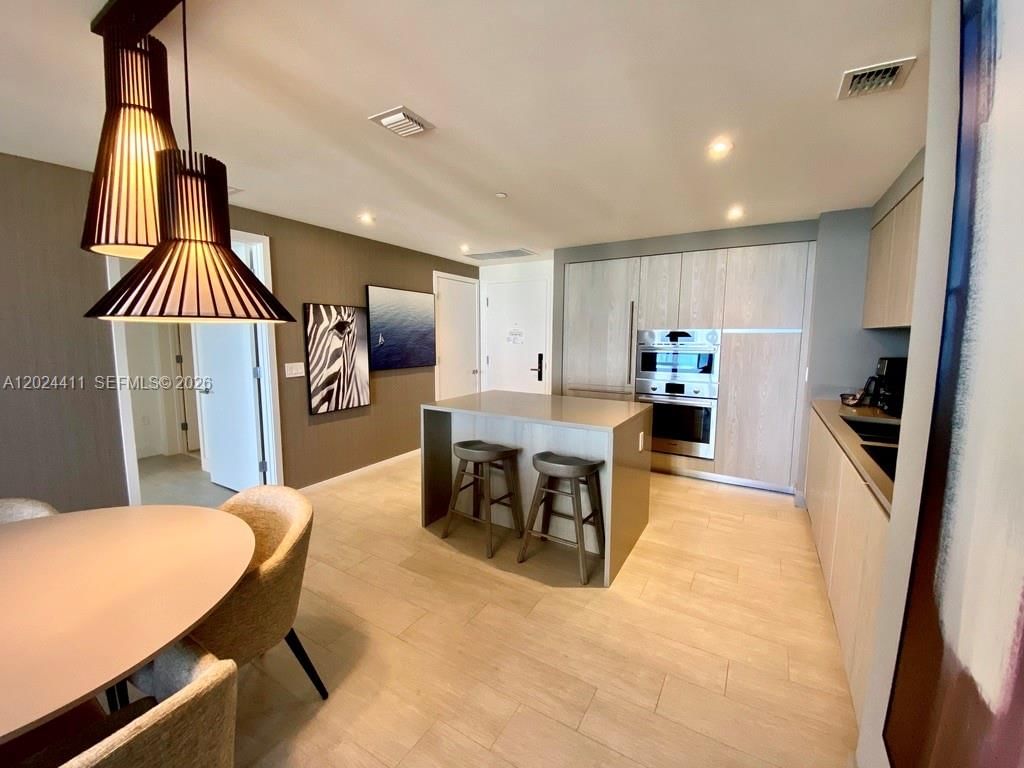 Real estate property located at 4010 Ocean Dr R2607, Broward, 4010 South Ocean Condo, Hollywood, FL