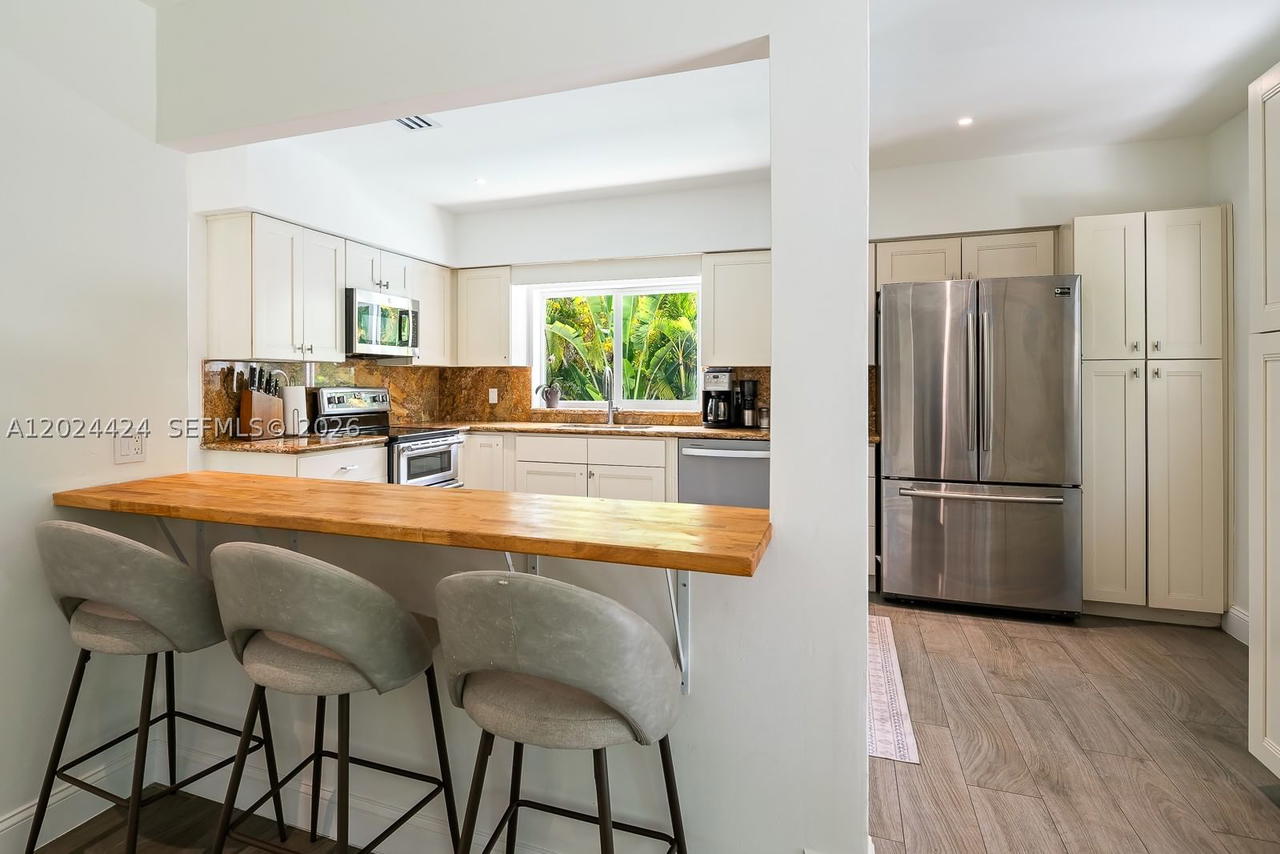 Real estate property located at 2508 Anderson Rd, Miami-dade, Coral Gables Sec A, Coral Gables, FL
