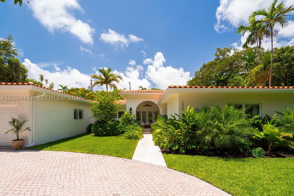 Real estate property located at 2508 Anderson Rd, Miami-dade, Coral Gables Sec A, Coral Gables, FL