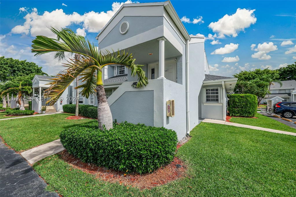 Real estate property located at 2608 19th Ct #204-A, Miami-dade, Keys Gate Condo No One, Homestead, FL