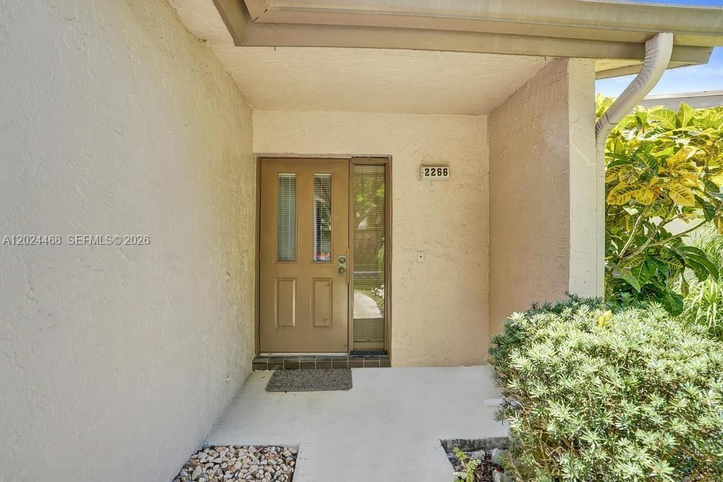 Real estate property located at 2266 Seagrape Cir, Broward, Tartan Coconut Creek Phas, Coconut Creek, FL
