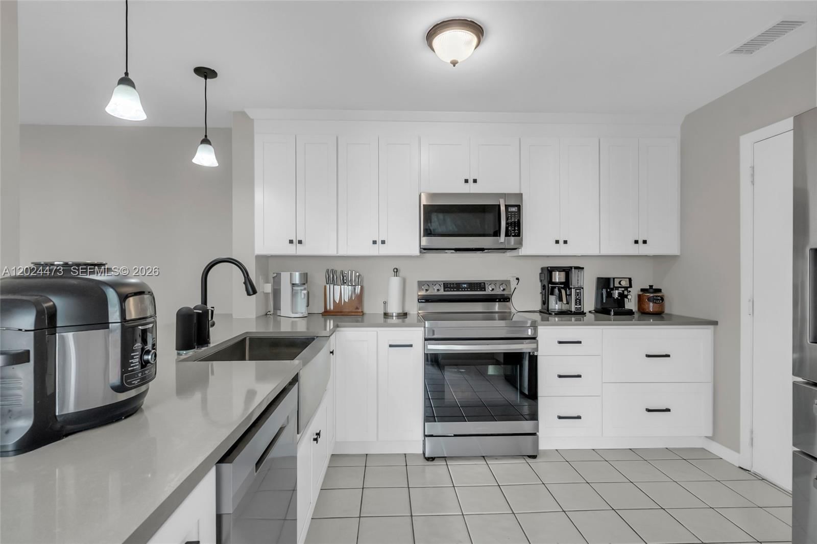 Real estate property located at 11022 Chandler Dr, Broward, Embassy Lakes, Cooper City, FL
