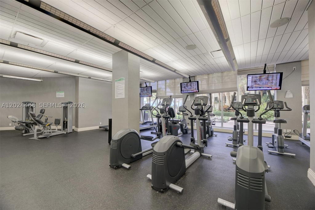 Real estate property located at 3801 Ocean Drive #5L, Broward, Tides On Hollywood Beach, Hollywood, FL