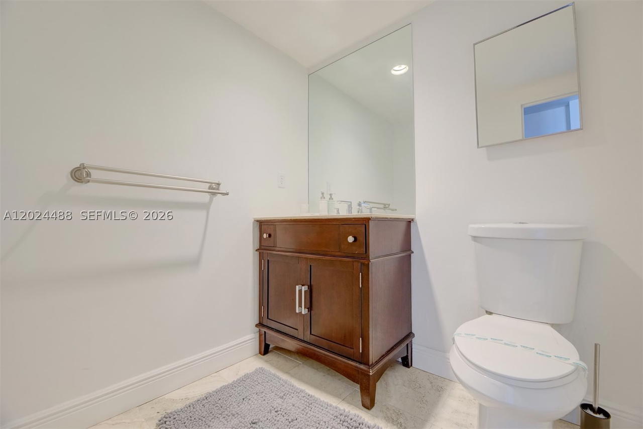 Real estate property located at 3801 Ocean Drive #5L, Broward, Tides On Hollywood Beach, Hollywood, FL