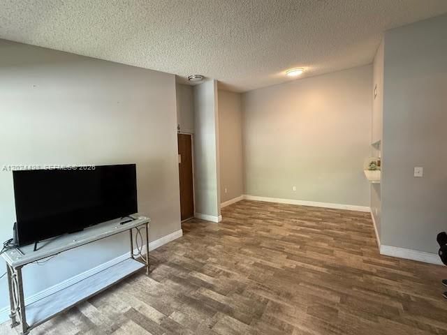 Real estate property located at 8911 123rd Ct #203, Miami-dade, Kenland Walk Condo Iii, Miami, FL