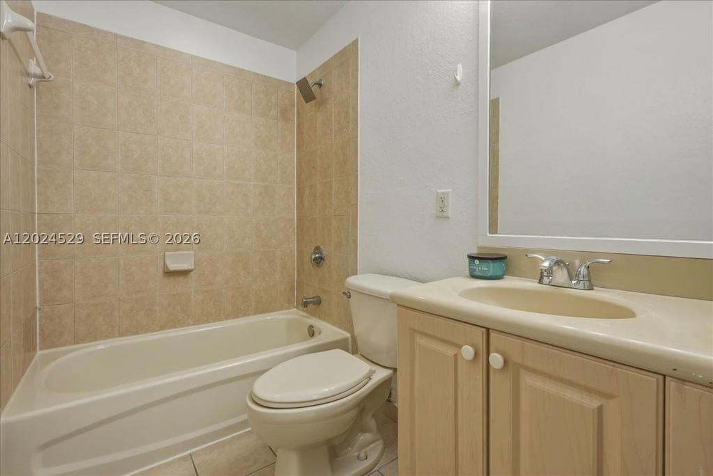 Real estate property located at 11102 83rd St #108, Miami-dade, Promenade Shores At Doral, Doral, FL