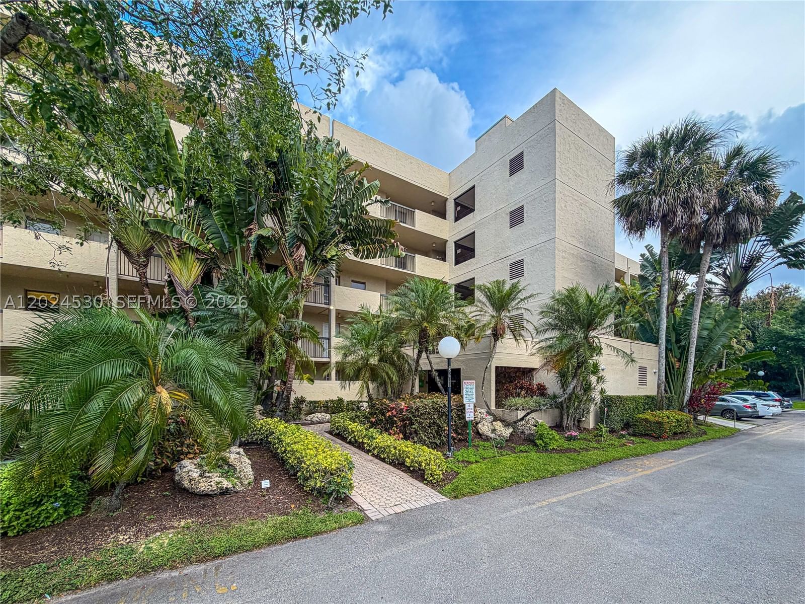 Real estate property located at 2900 42nd Ave A207, Broward, Tradewinds A Condo, Coconut Creek, FL