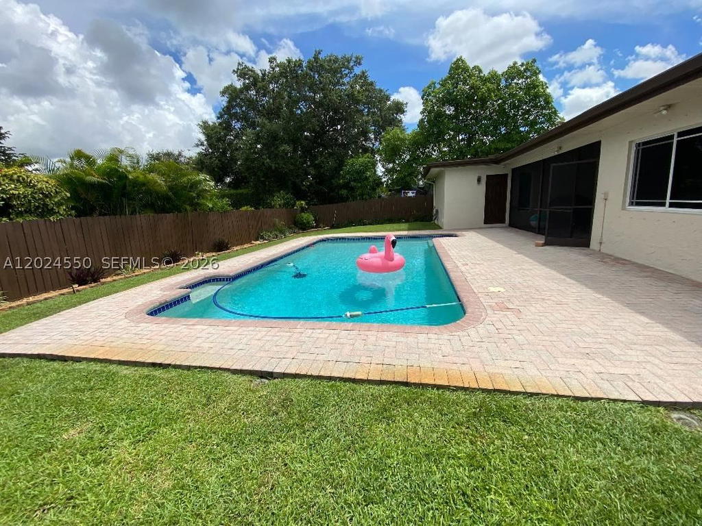 Real estate property located at 1841 113th Ave, Broward, Pembroke Lakes Sec Three, Pembroke Pines, FL