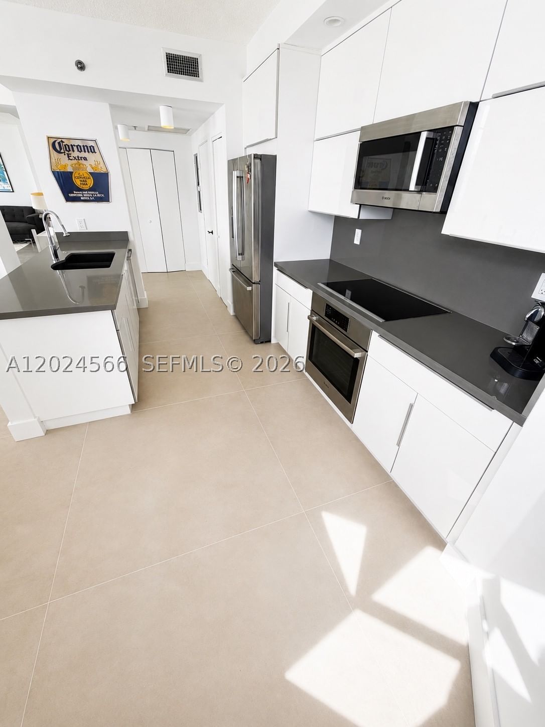 Real estate property located at 4201 Collins Ave #1503, Miami-dade, La Tour Condo, Miami Beach, FL