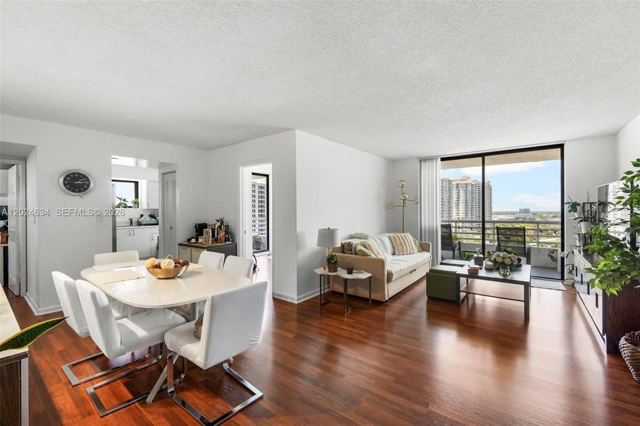 Real estate property located at 3300 192nd St #1601, Miami-dade, Parc Central Aventura Eas, Aventura, FL