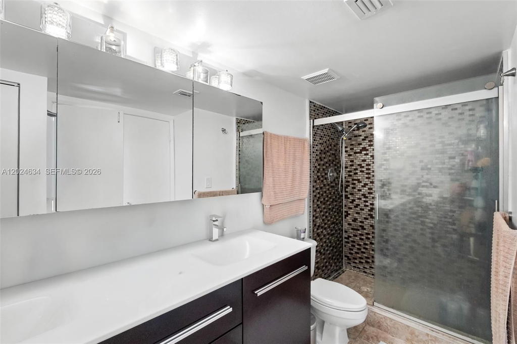 Real estate property located at 3300 192nd St #1601, Miami-dade, Parc Central Aventura Eas, Aventura, FL
