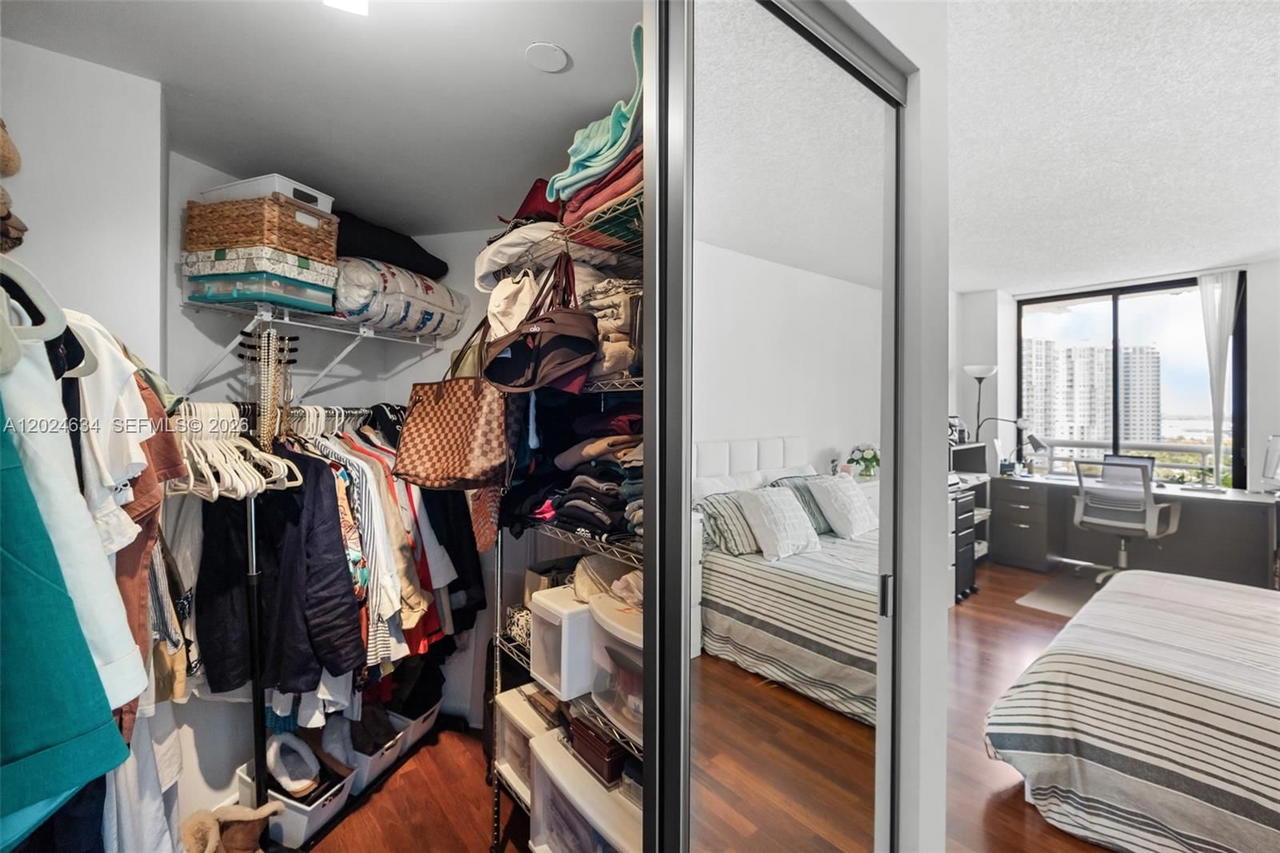 Real estate property located at 3300 192nd St #1601, Miami-dade, Parc Central Aventura Eas, Aventura, FL